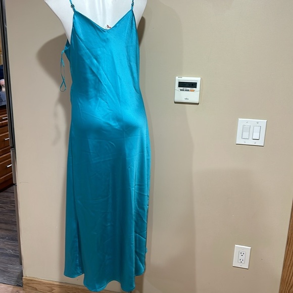 Tahiti Arthur S.Levine Teal Satin Midi Dress - Picture 4 of 11
